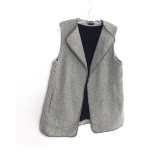 Club Monaco Gray Wool Sleeveless Vest Large